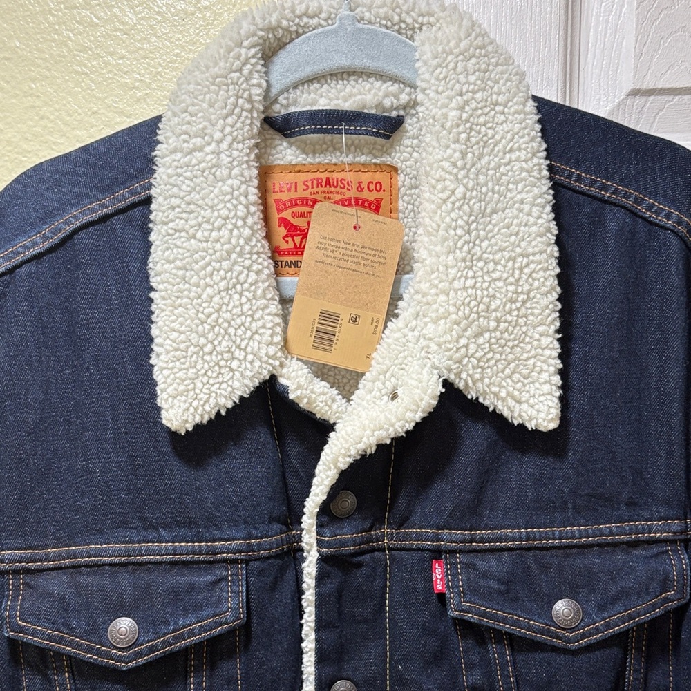 Levi's Dark Blue Denim Trucker Jacket with Cream Sherpa Collar